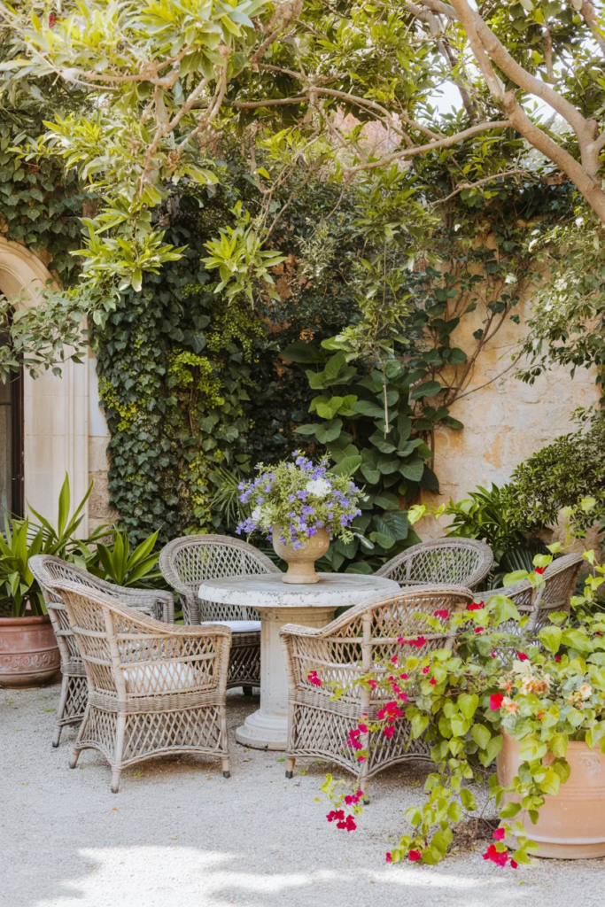 Circular Seating Arrangement